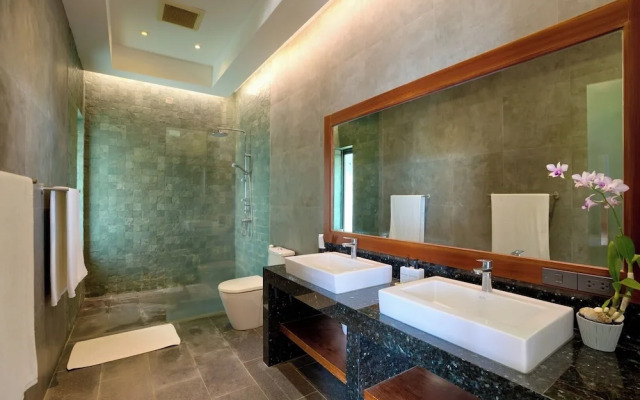 Stunning 5 Bed Pool Villa - KBR8