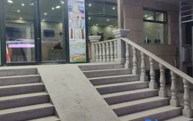 Mango Hotel