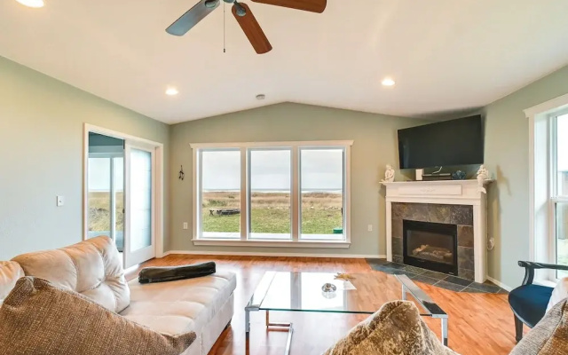 Beachfront Westport Home w/ Deck!