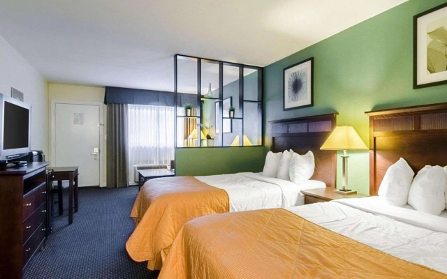 Rodeway Inn & Suites Williamsburg Central