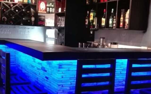 Commonlens Hotel