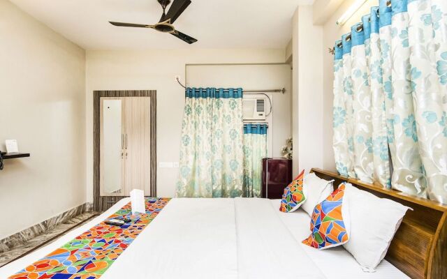 FabHotel Ghosh Villa Guest House