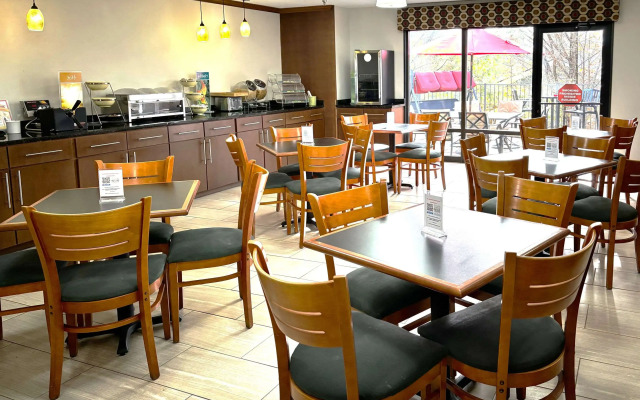 Quality Inn & Suites