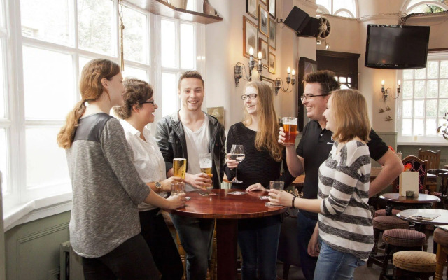 PubLove @ The Green Man - Hostel