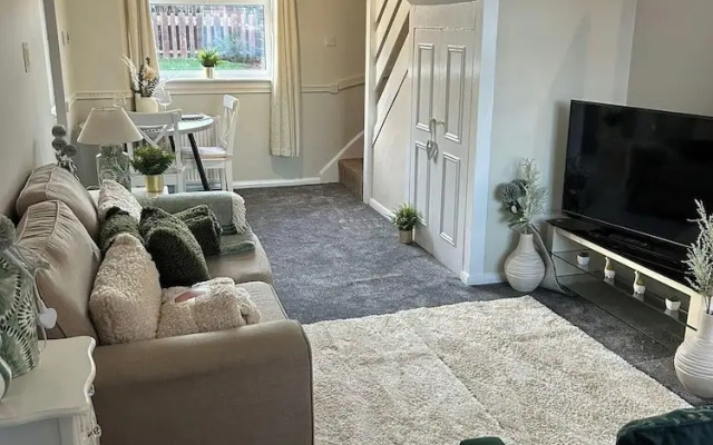 Peak District - 2 Beds - Sleeps 4 - Pet Friendly