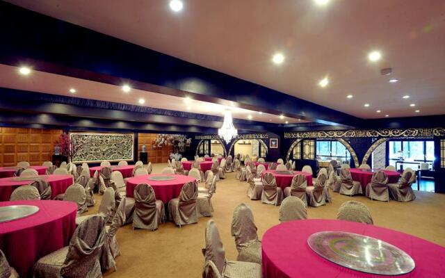 Garden Palace Hotel Surabaya