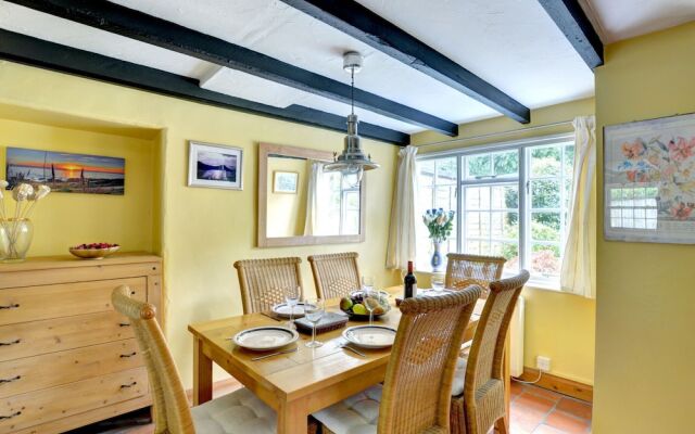 Charming Holiday Home With Lovely Garden