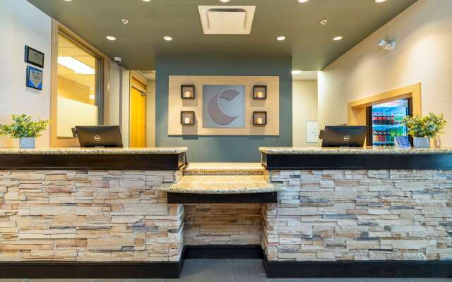 Comfort Inn Surrey Hotel