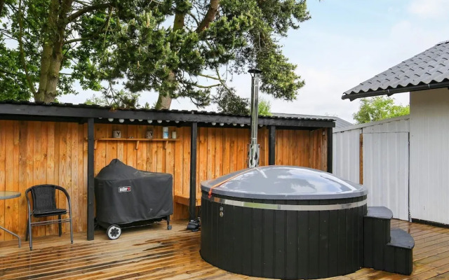 7 Person Holiday Home in Dannemare