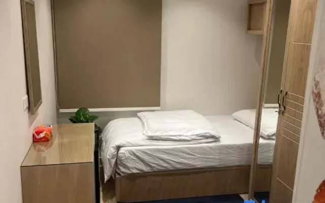 Transit64 Hotel
