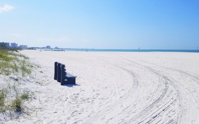 Gulf Winds Beach Resort
