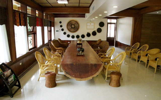 Hoa Binh Hotel