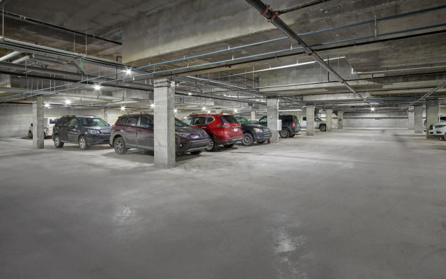 Four Points by Sheraton Edmonton West