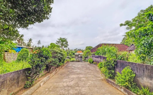 OYO 92203 Tata Guest House