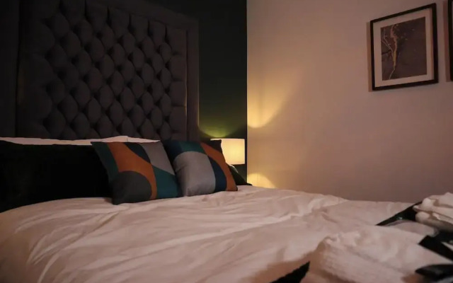 Luxury Urban Escape Near Nec, Airport, Hs2