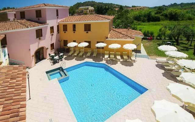 Apartment in Sos Alinos Near Cala Liberotto
