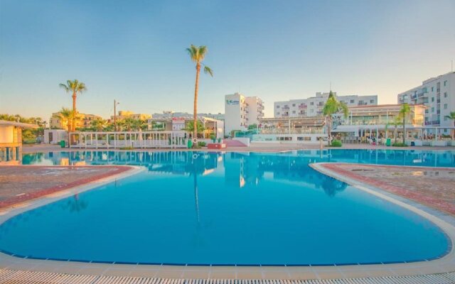 Marlita Beach Hotel Apartments