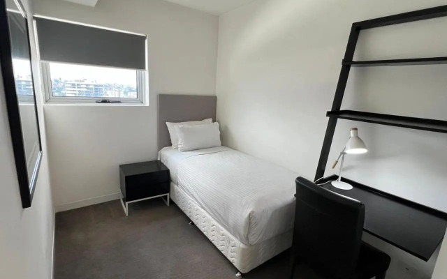 Trafalgar Lane Apartments by CLLIX