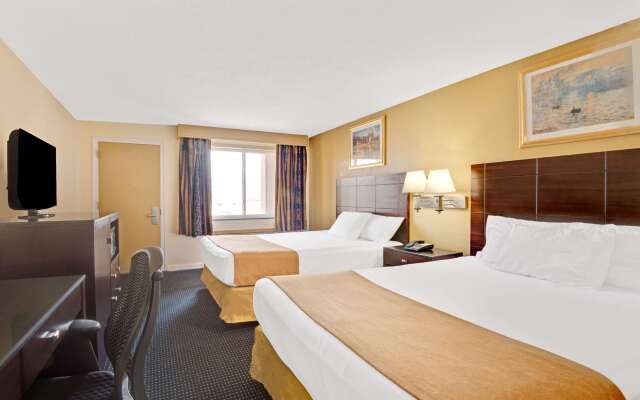 Super 8 by Wyndham Milford/New Haven