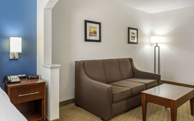 Comfort Inn Garner Clayton I-40