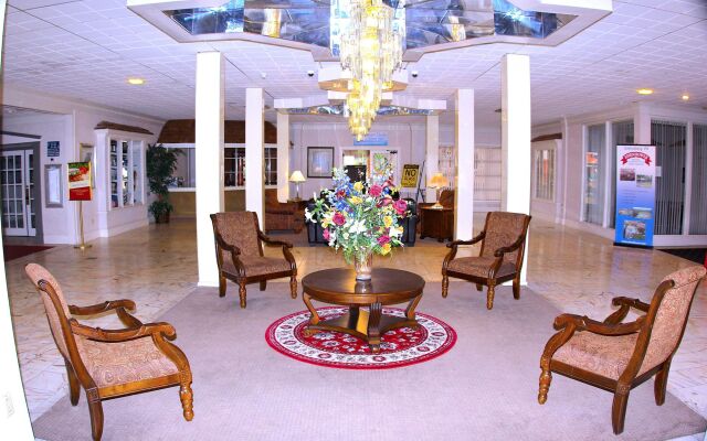 Eisenhower Hotel & Conference Center