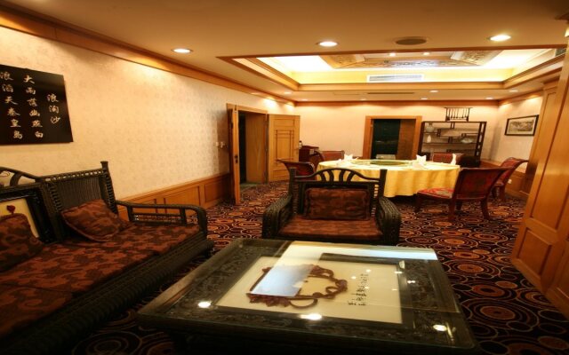 Homeland Hotel