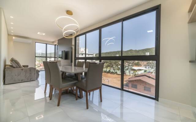 884A- Aluguel Bombinhas 2 quartos