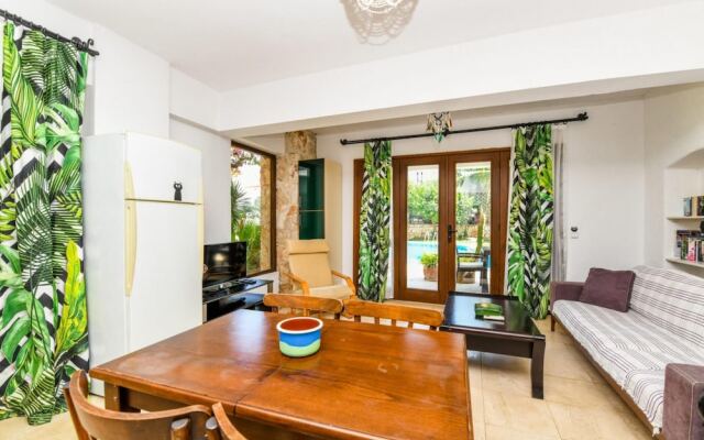 Duplex House With Shared Pool Near Beach in Kalkan