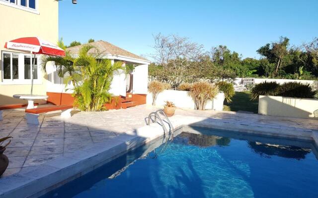 Golden Palms B & B