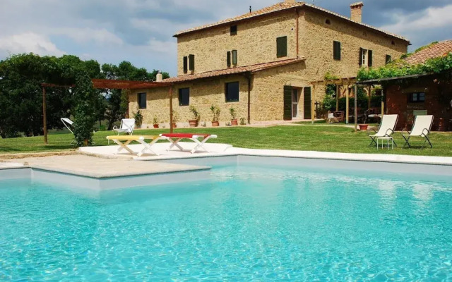 Luxury Privacy in the Heart of Tuscany