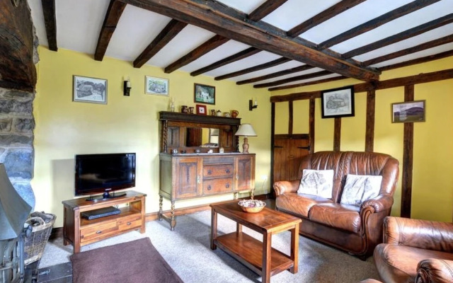 Llanerfyl Llanfair Caereinion