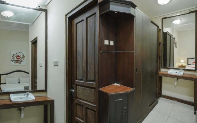 OYO 804 Ndalem Maharani Guest House