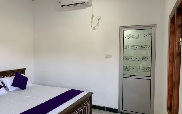Palm view inn-Nilaveli