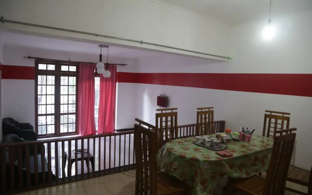 The Lotus Blue - Hostel
