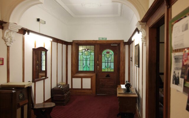 hotelImage
