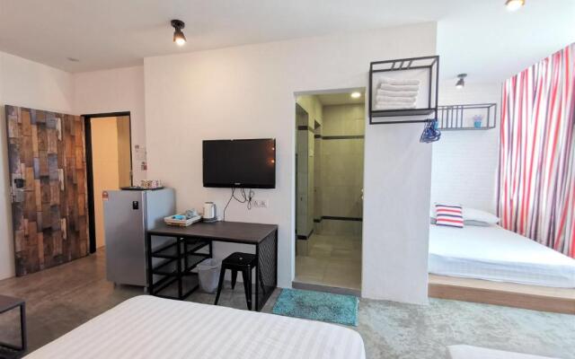 MWV Suite Room (MUAR)