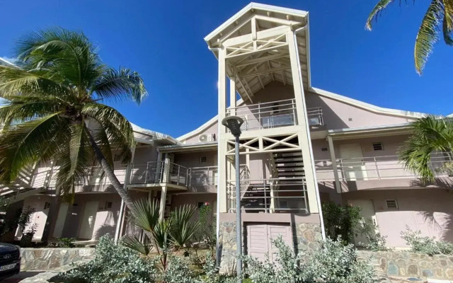 Orient Beach Hotel