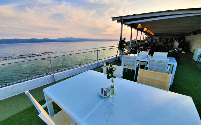 Porto Evia Boutique Hotel