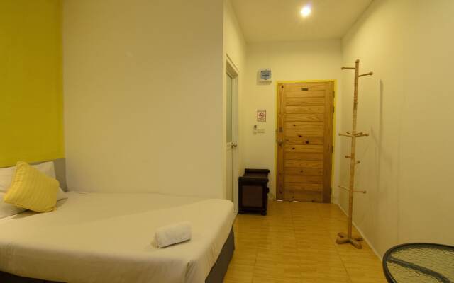 Room Hostel at Phuket Airport