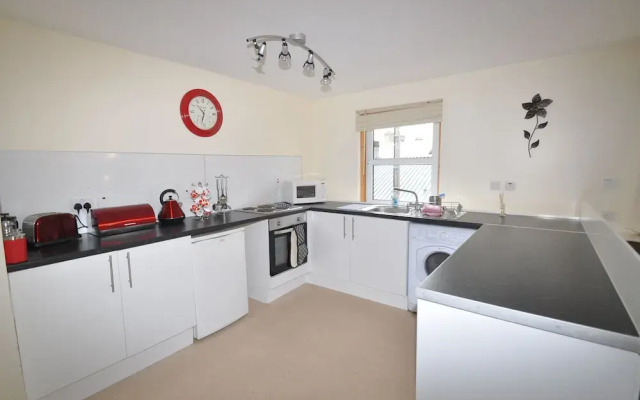 3 Varis Apartments