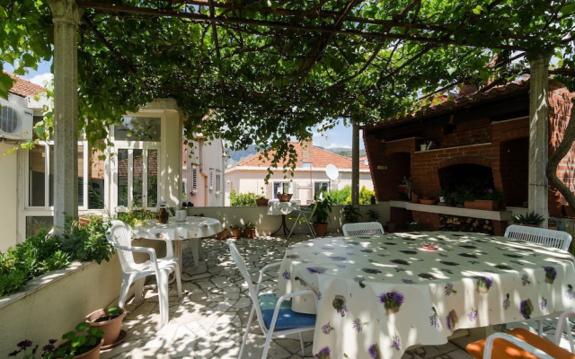 Apartment Oli