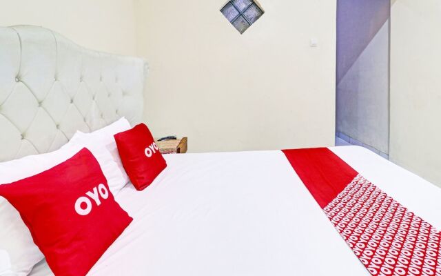 OYO Life 91480 Putridapisa Syariah
