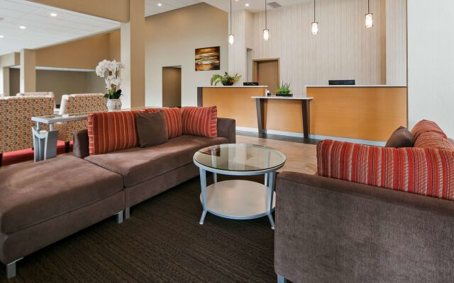 Best Western Plus Burnaby Hotel