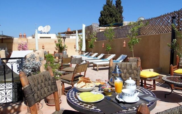 Riad Signature