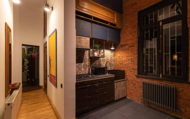 Wehost apartment with Fireplace