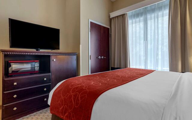 Comfort Suites Biloxi - Ocean Springs