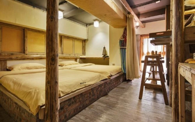 Linmusen Hostel (Chongqing Beibei Pedestrian Street Center)