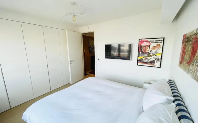 1 bedroom in the Heart of City Center