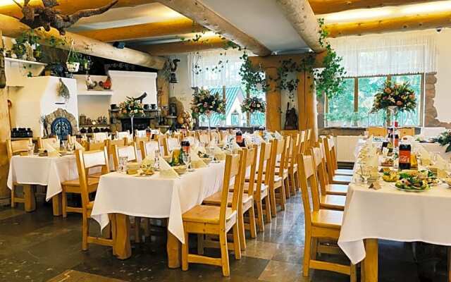 Pensjonat "Jodłowy Dwór"