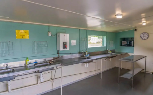 Leithfield Beach Holiday Park